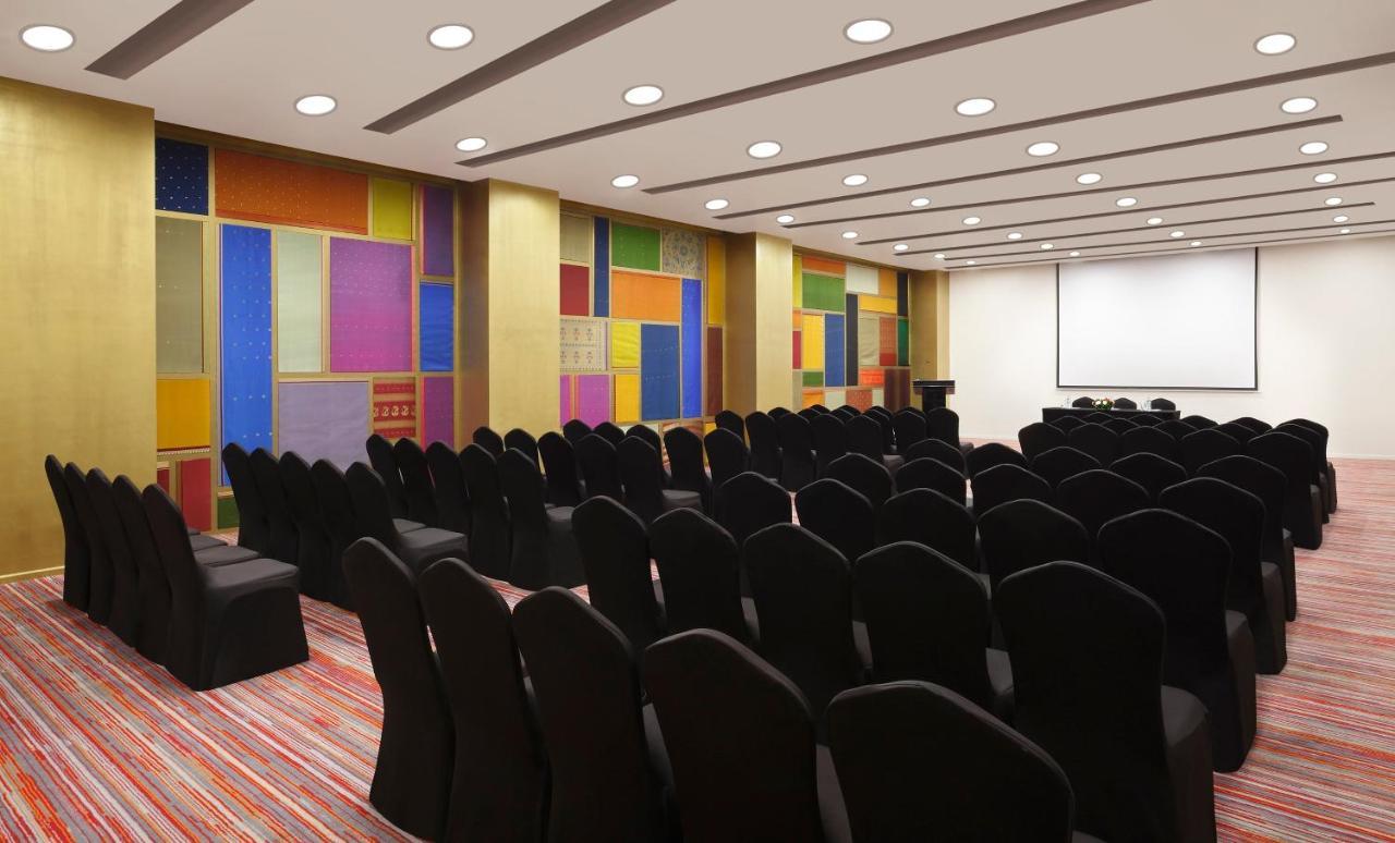 Crowne Plaza Pune City Centre By Ihg מראה חיצוני תמונה